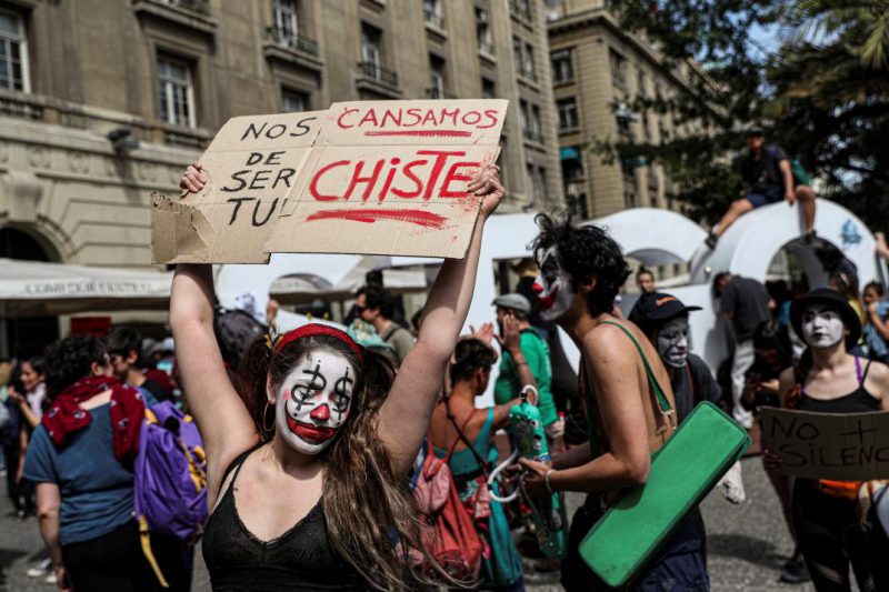 GENTE-Chile-protestas-800x533.jpg