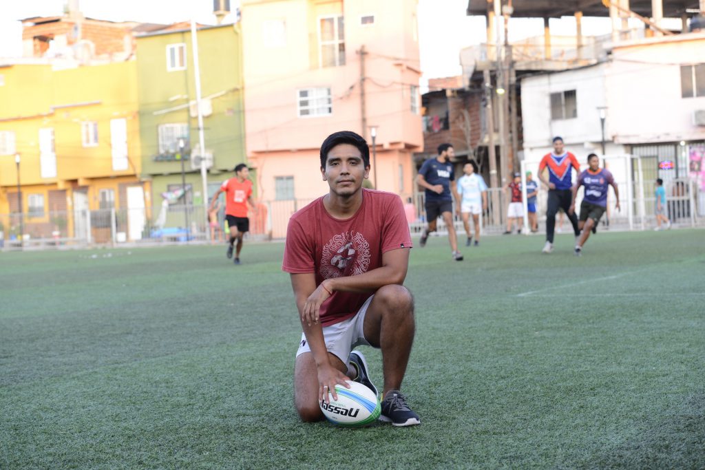Darío Reyes juega en V31 hace 10 años. Hoy, además, entrena a los infantiles.
