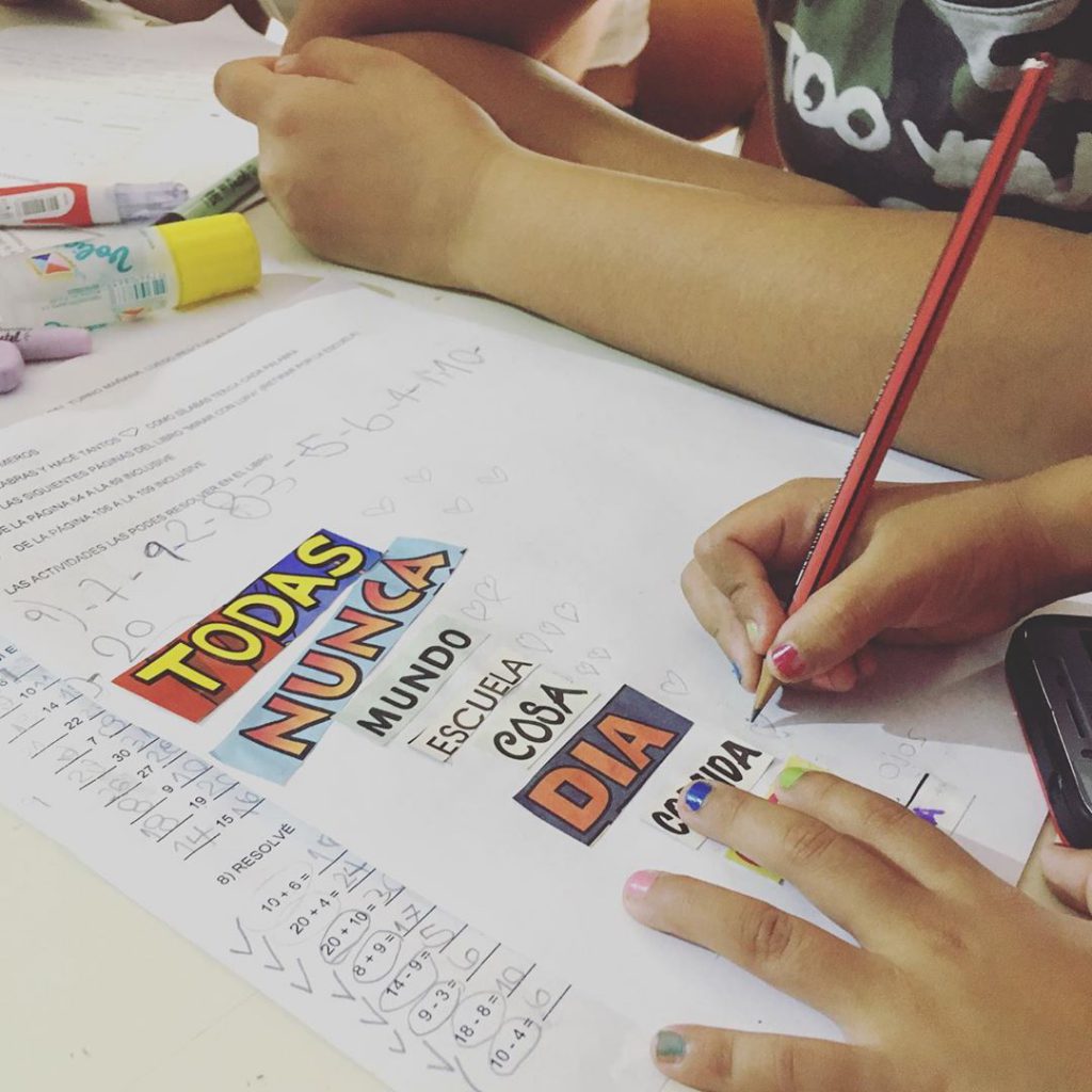Voluntarios y profesionales trabajan día a día para que los chicos que viven en el hogar no pierdan la oportunidad de aprender durante la cuarentena.